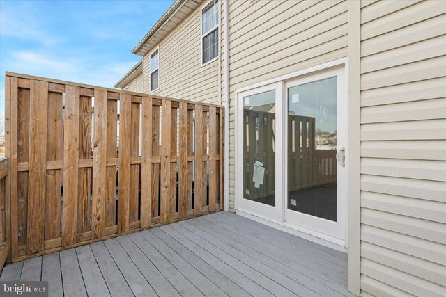 110 HAWK DR, Newark, DE 19702