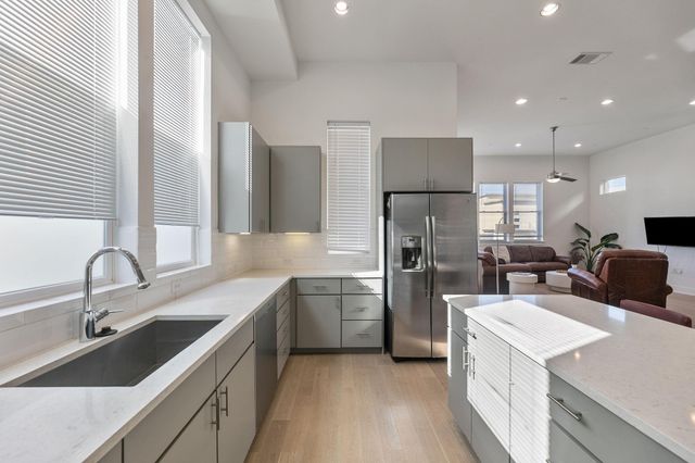 6101 Florencia LN, Austin, TX 78724