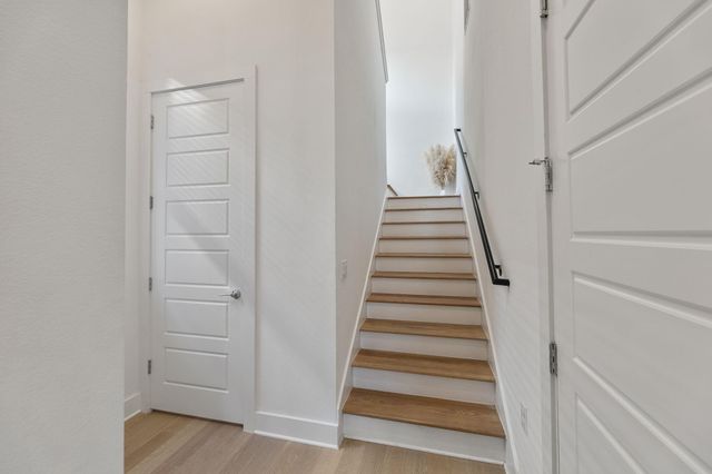 6101 Florencia LN, Austin, TX 78724