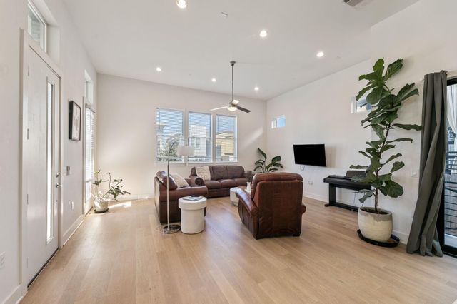 6101 Florencia LN, Austin, TX 78724