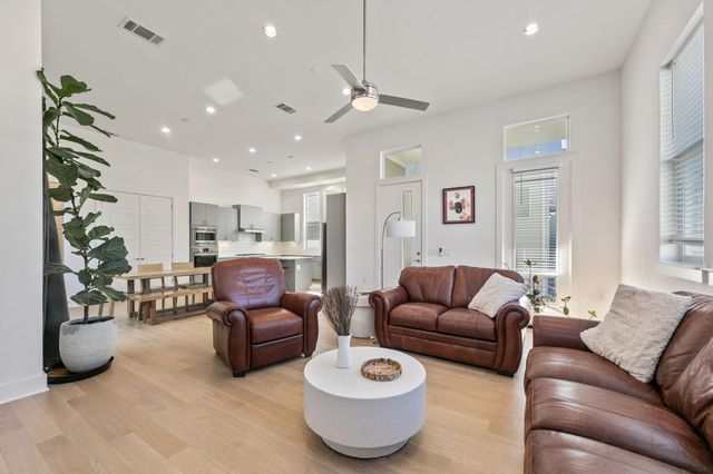 6101 Florencia LN, Austin, TX 78724