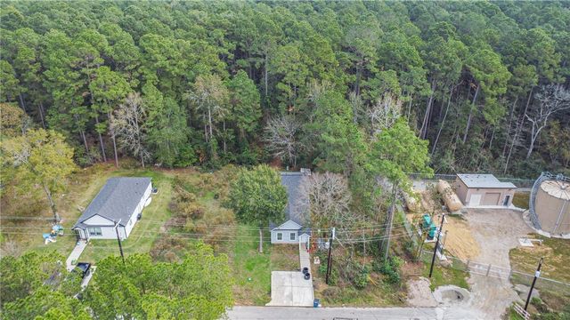 15514 Hickory Drive, Montgomery, TX 77356