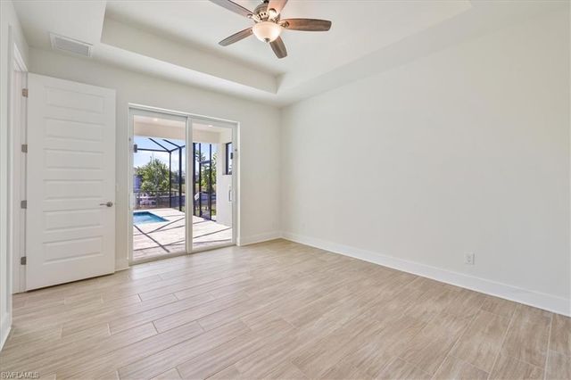 932 SW 36th TER, Cape Coral, FL 33914