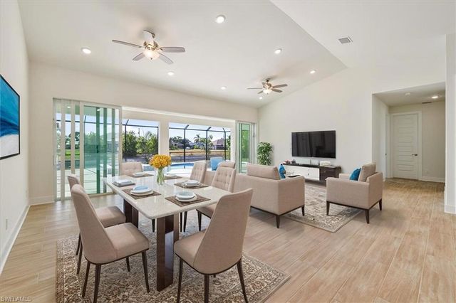 932 SW 36th TER, Cape Coral, FL 33914