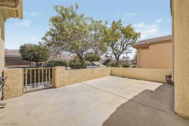 2321 Carrier Dove Way, North Las Vegas, NV 89084