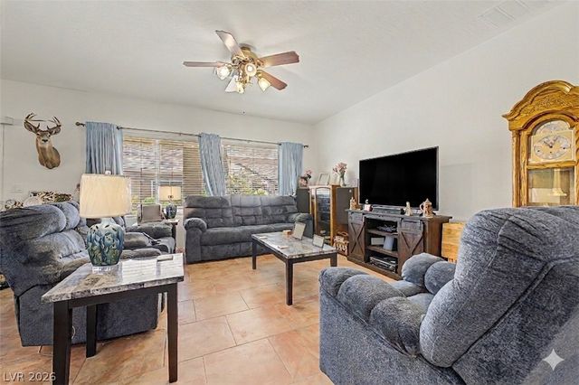 2321 Carrier Dove Way, North Las Vegas, NV 89084