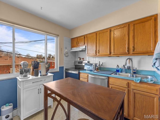 4343 Kay Lane, St Louis, MO 63123