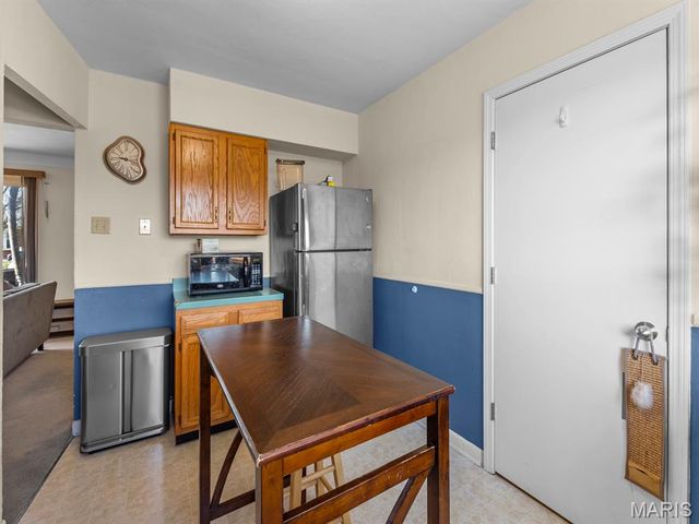 4343 Kay Lane, St Louis, MO 63123