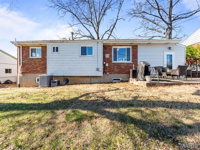 4343 Kay Lane, St Louis, MO 63123