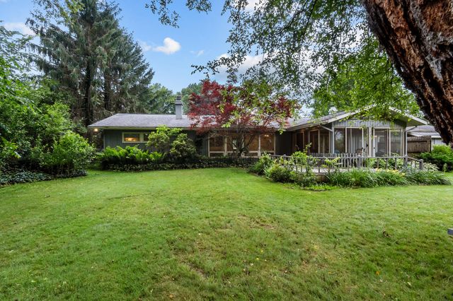 1005 Sassafras Lane, Niles, MI 49120