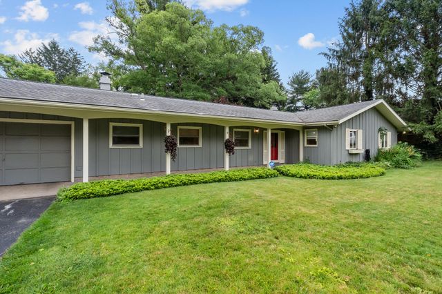 1005 Sassafras Lane, Niles, MI 49120