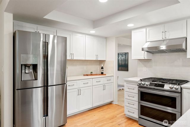 4517 166th Place NE, Redmond, WA 98052