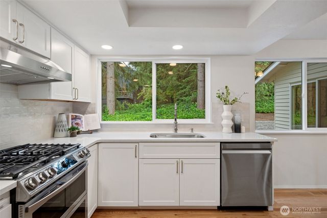 4517 166th Place NE, Redmond, WA 98052