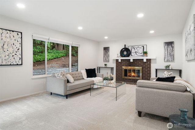 4517 166th Place NE, Redmond, WA 98052
