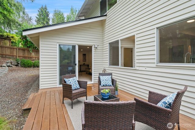 4517 166th Place NE, Redmond, WA 98052
