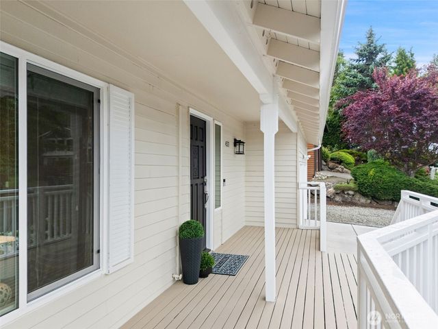 4517 166th Place NE, Redmond, WA 98052