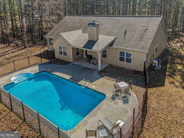 878 Gary Summers Road, Senoia, GA 30276