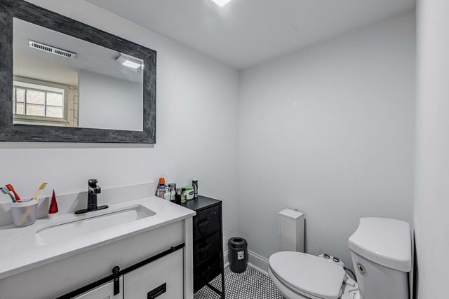 5227 S Neenah Avenue, Chicago, IL 60638