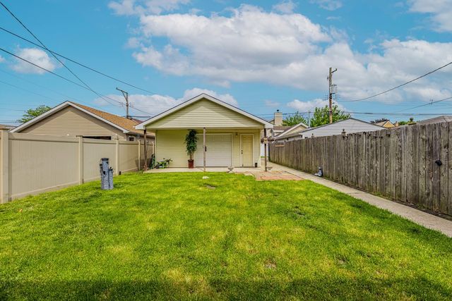 5227 S Neenah Avenue, Chicago, IL 60638