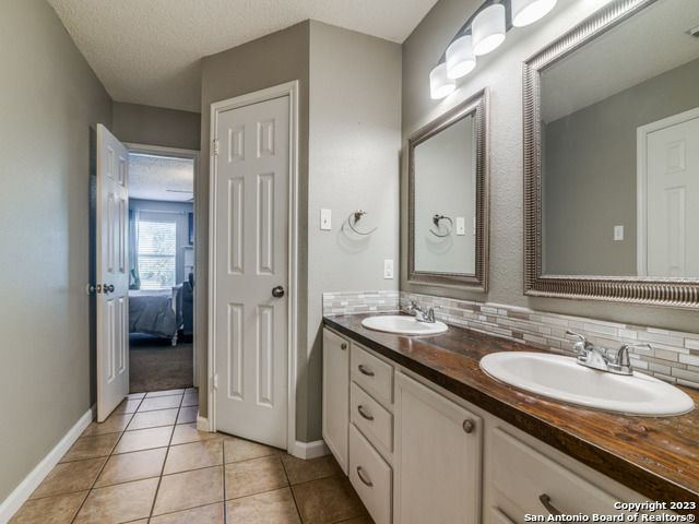 2570 Ashley Oak, Schertz, TX 78154