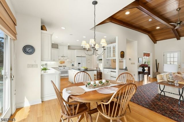 971 Nepawin Ln, Scotch Plains Twp., NJ 07076