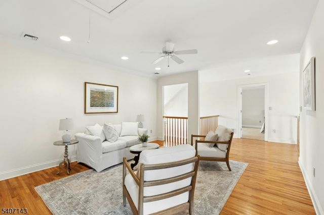 971 Nepawin Ln, Scotch Plains Twp., NJ 07076