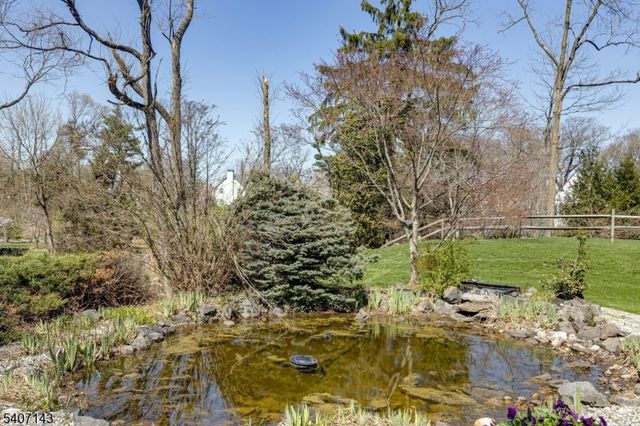 971 Nepawin Ln, Scotch Plains Twp., NJ 07076