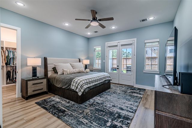 21823 White Oak View Drive, Tomball, TX 77375