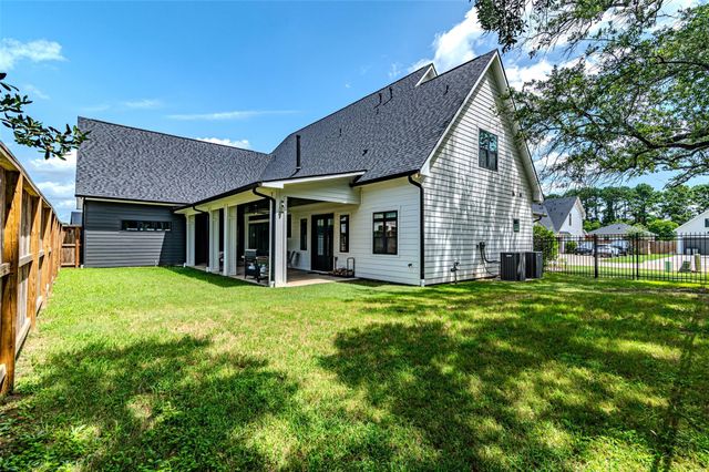 21823 White Oak View Drive, Tomball, TX 77375