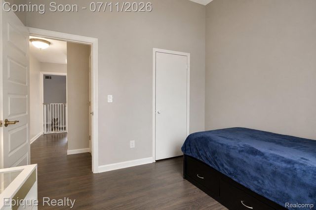 37525 Charter Oaks Boulevard, Clinton Charter Township, MI 48036