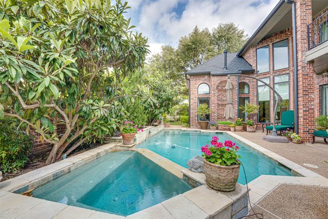 5716 Walden Drive, Plano, TX 75093