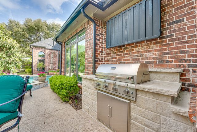 5716 Walden Drive, Plano, TX 75093