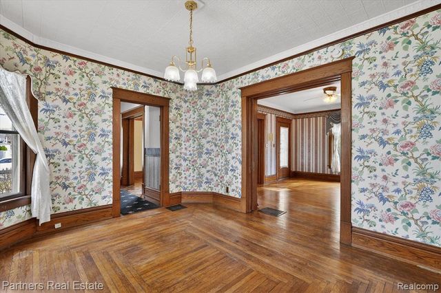 415 W Sibley Street, Howell, MI 48843