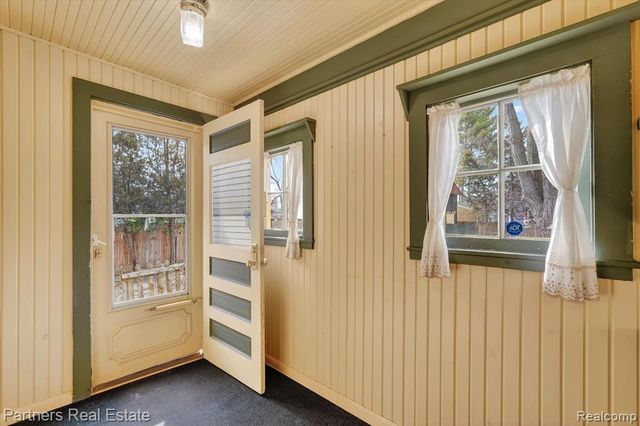 415 W Sibley Street, Howell, MI 48843