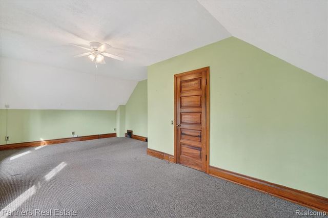 415 W Sibley Street, Howell, MI 48843