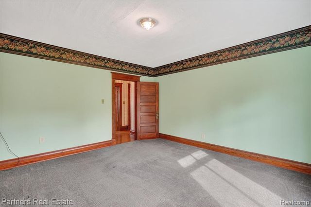 415 W Sibley Street, Howell, MI 48843