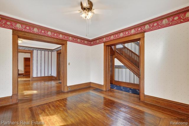 415 W Sibley Street, Howell, MI 48843