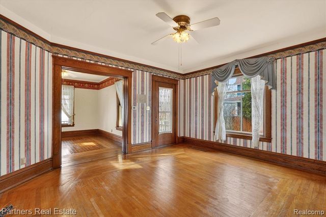 415 W Sibley Street, Howell, MI 48843