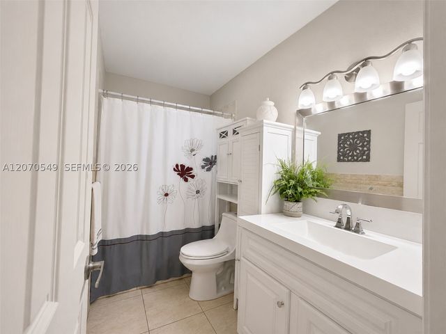 3312 NW 182nd St, Miami Gardens, FL 33056