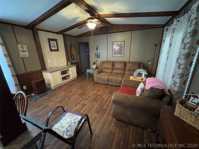 27 Bokchito Street, Canadian, OK 74425