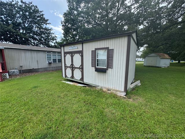 27 Bokchito Street, Canadian, OK 74425