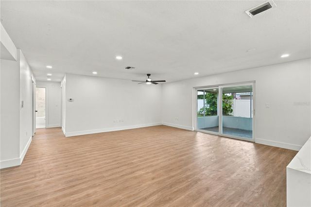 1630 DALE CIRCLE N, Dunedin, FL 34698