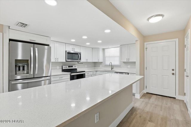 1719 Western Road, South Daytona, FL 32119