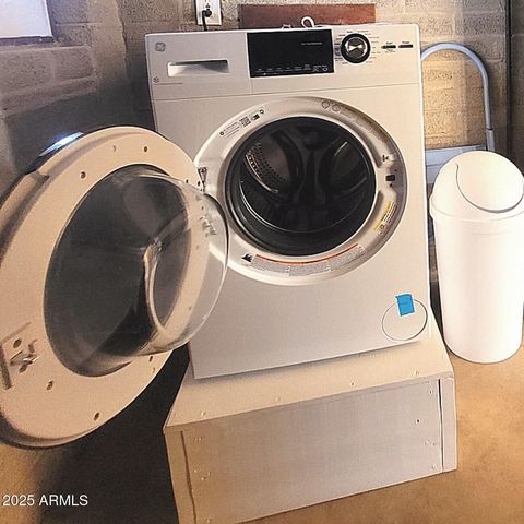 8229 E CAMBRIDGE Avenue, Scottsdale, AZ 85257