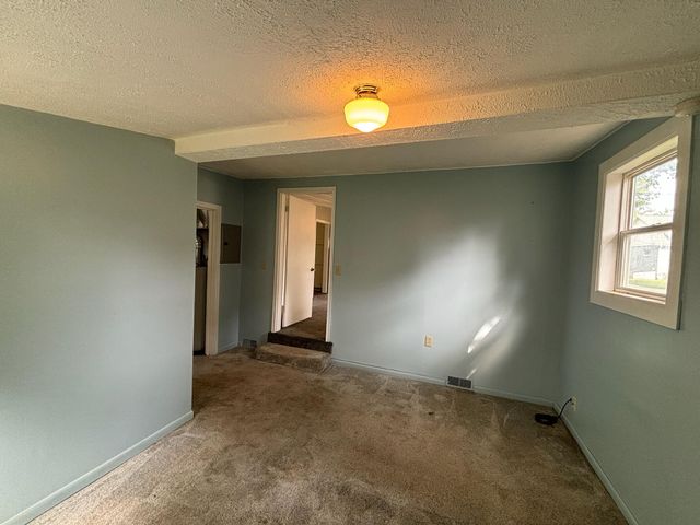 111 Prospect Street, Plainwell, MI 49080