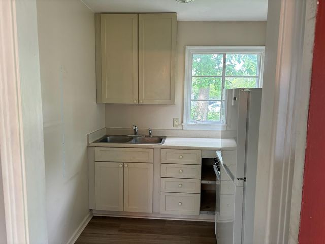 111 Prospect Street, Plainwell, MI 49080