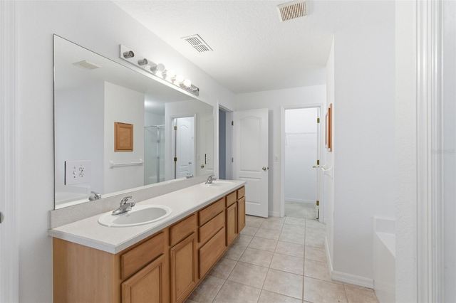 36602 HONEY TREE COURT, Eustis, FL 32736