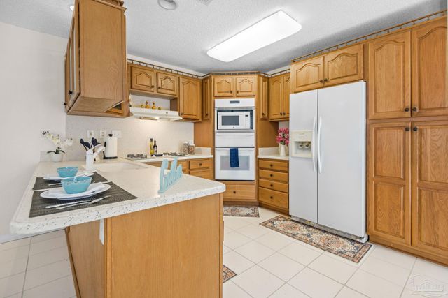 3367 Circle Dr, Gulf Breeze, FL 32563