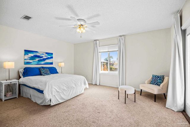 3367 Circle Dr, Gulf Breeze, FL 32563