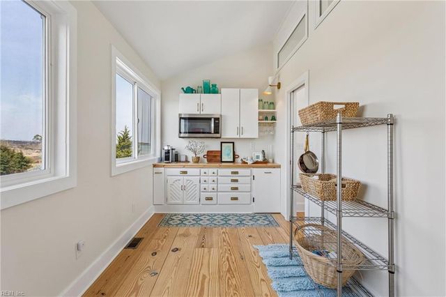 907 Bay Tree Beach RD, Seaford, VA 23696